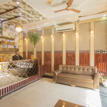 Hotel Deluxe Stay Inn - Near Delhi Airport 新德里 外观 照片
