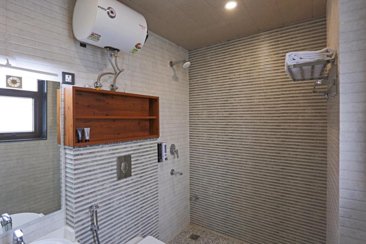 Hotel Deluxe Stay Inn - Near Delhi Airport 新德里 外观 照片