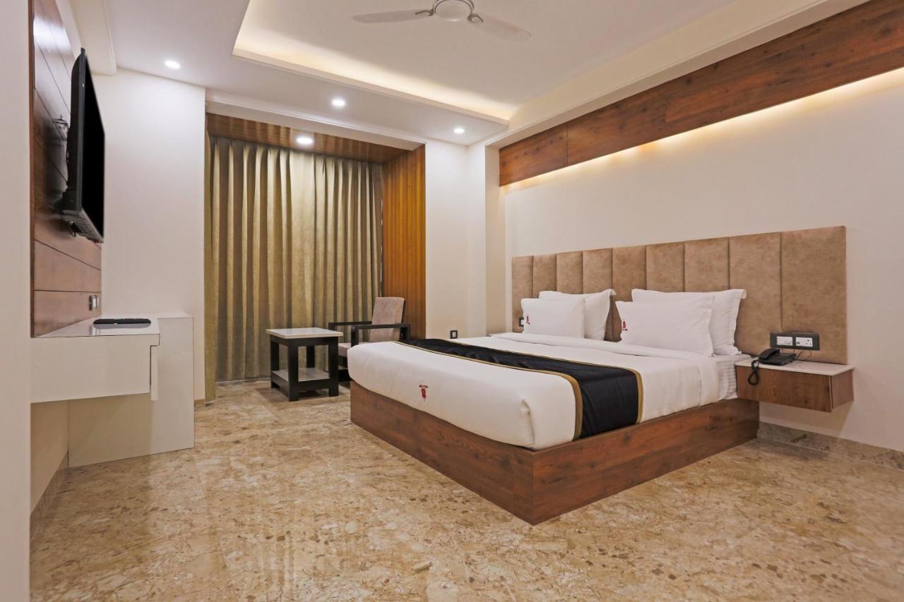 Hotel Deluxe Stay Inn - Near Delhi Airport 新德里 外观 照片