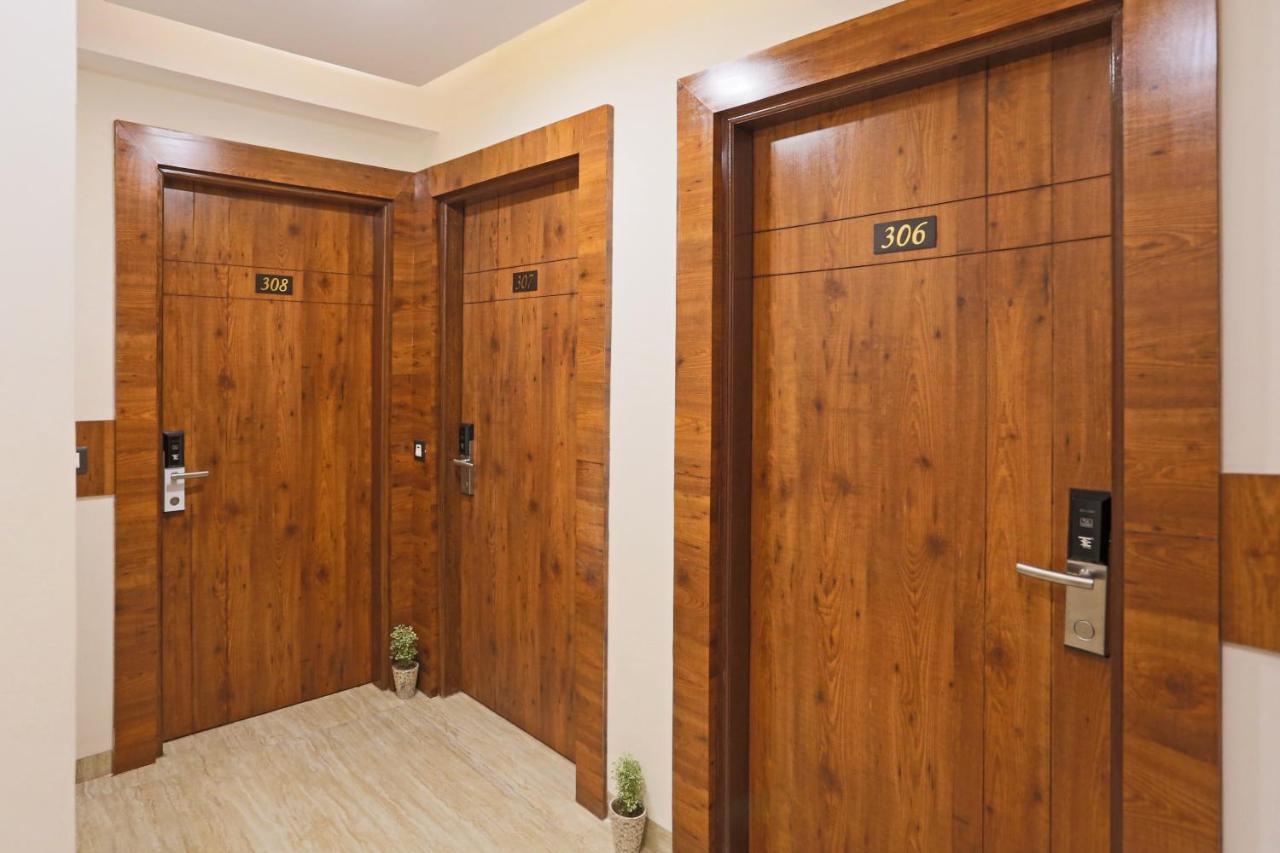 Hotel Deluxe Stay Inn - Near Delhi Airport 新德里 外观 照片