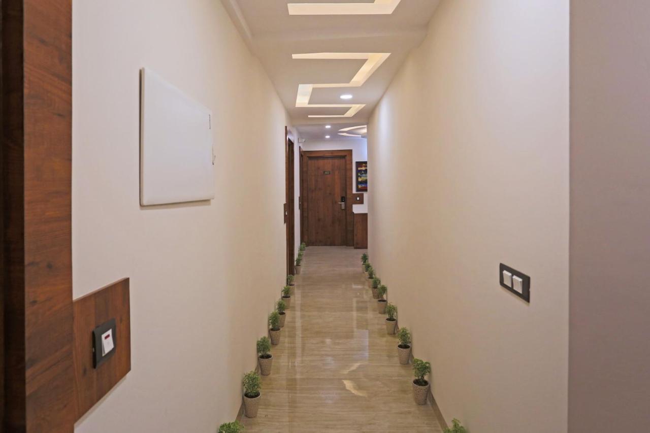 Hotel Deluxe Stay Inn - Near Delhi Airport 新德里 外观 照片