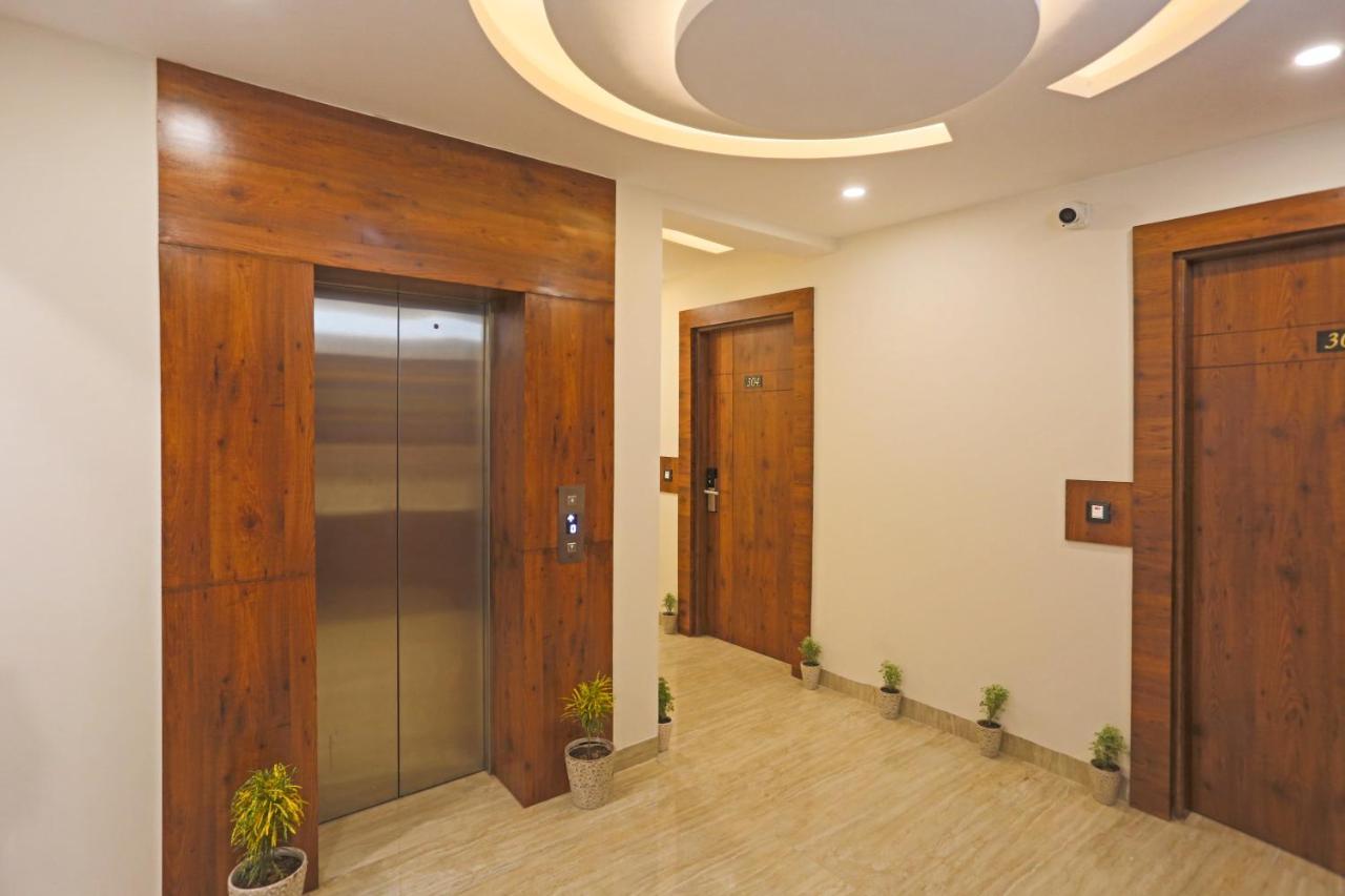 Hotel Deluxe Stay Inn - Near Delhi Airport 新德里 外观 照片