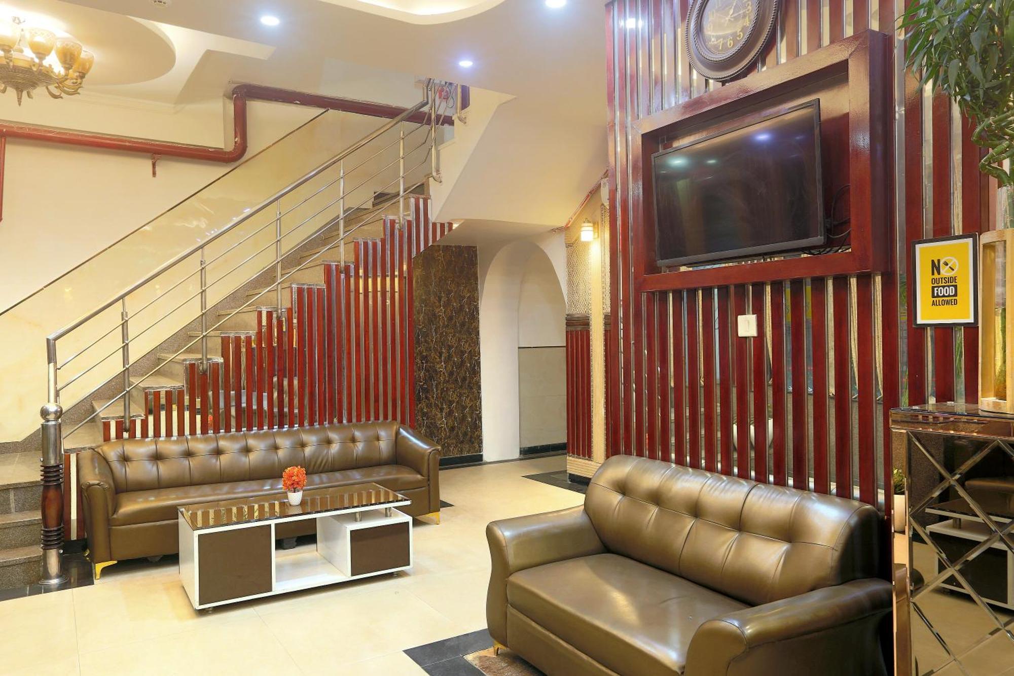 Hotel Deluxe Stay Inn - Near Delhi Airport 新德里 外观 照片
