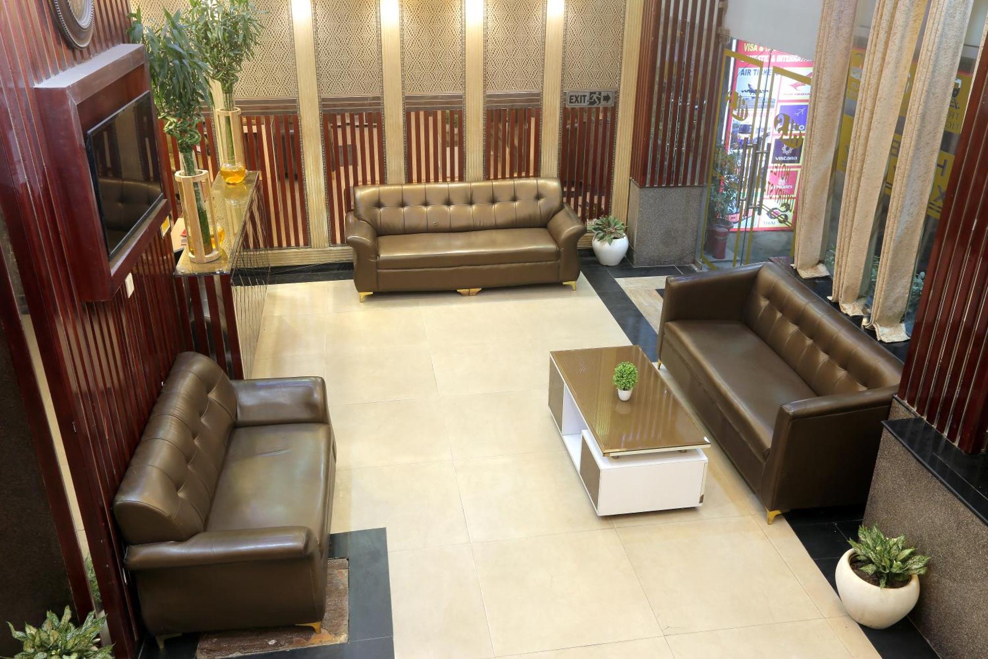 Hotel Deluxe Stay Inn - Near Delhi Airport 新德里 外观 照片