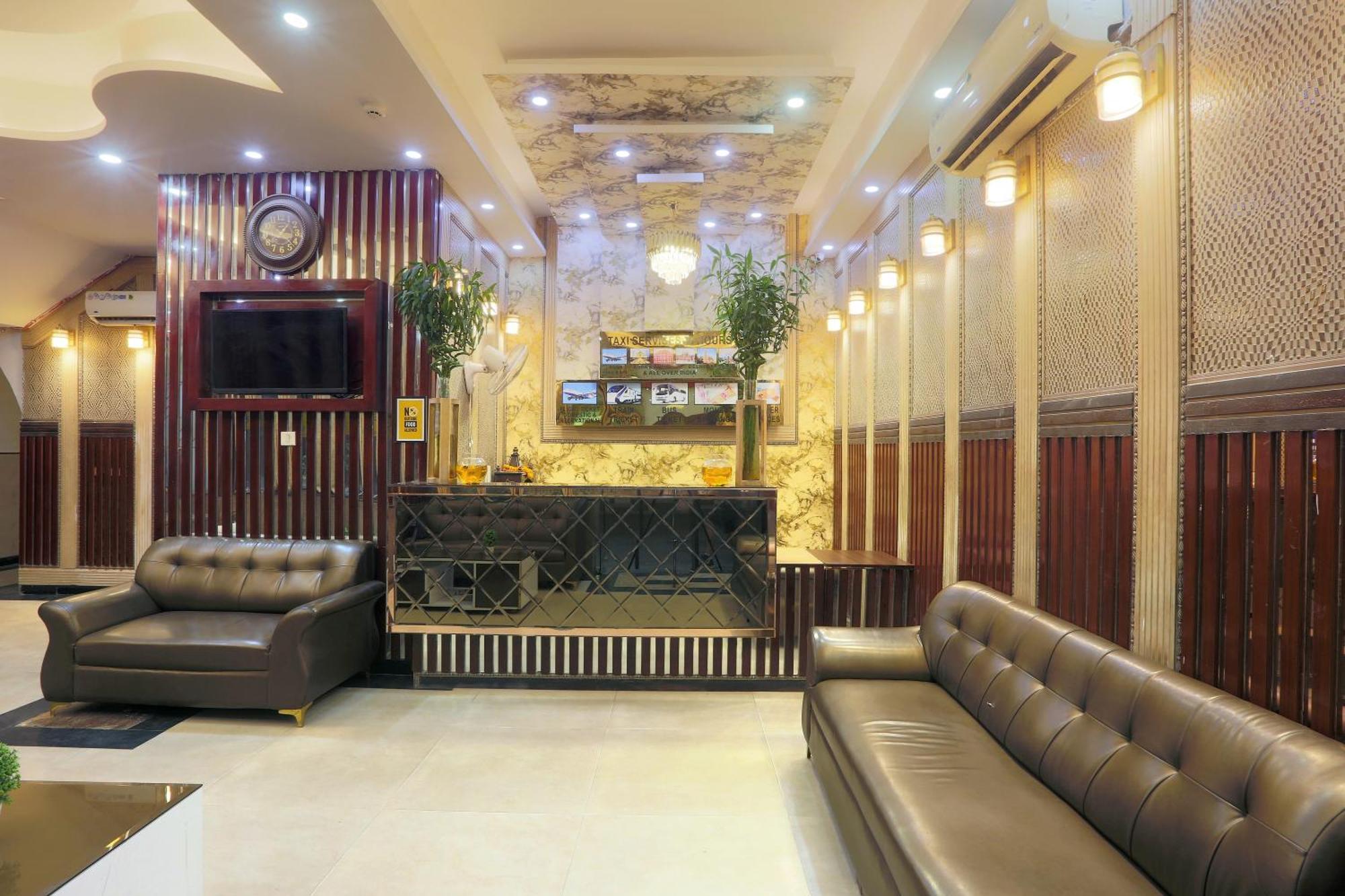 Hotel Deluxe Stay Inn - Near Delhi Airport 新德里 外观 照片