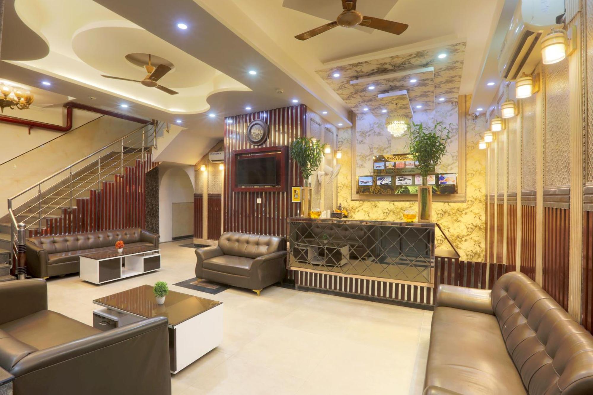 Hotel Deluxe Stay Inn - Near Delhi Airport 新德里 外观 照片