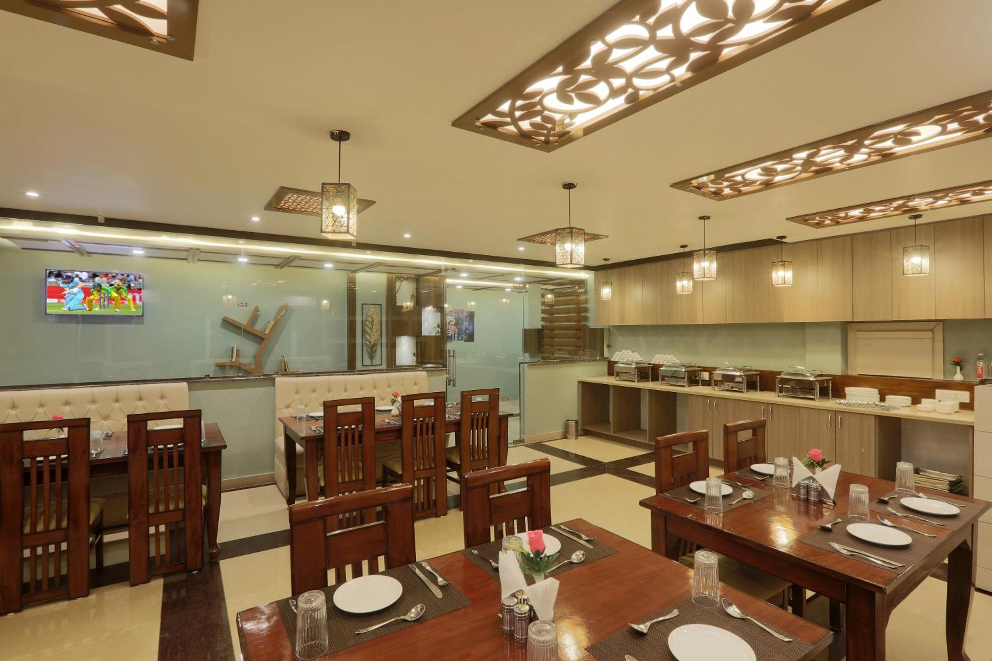 Hotel Deluxe Stay Inn - Near Delhi Airport 新德里 外观 照片