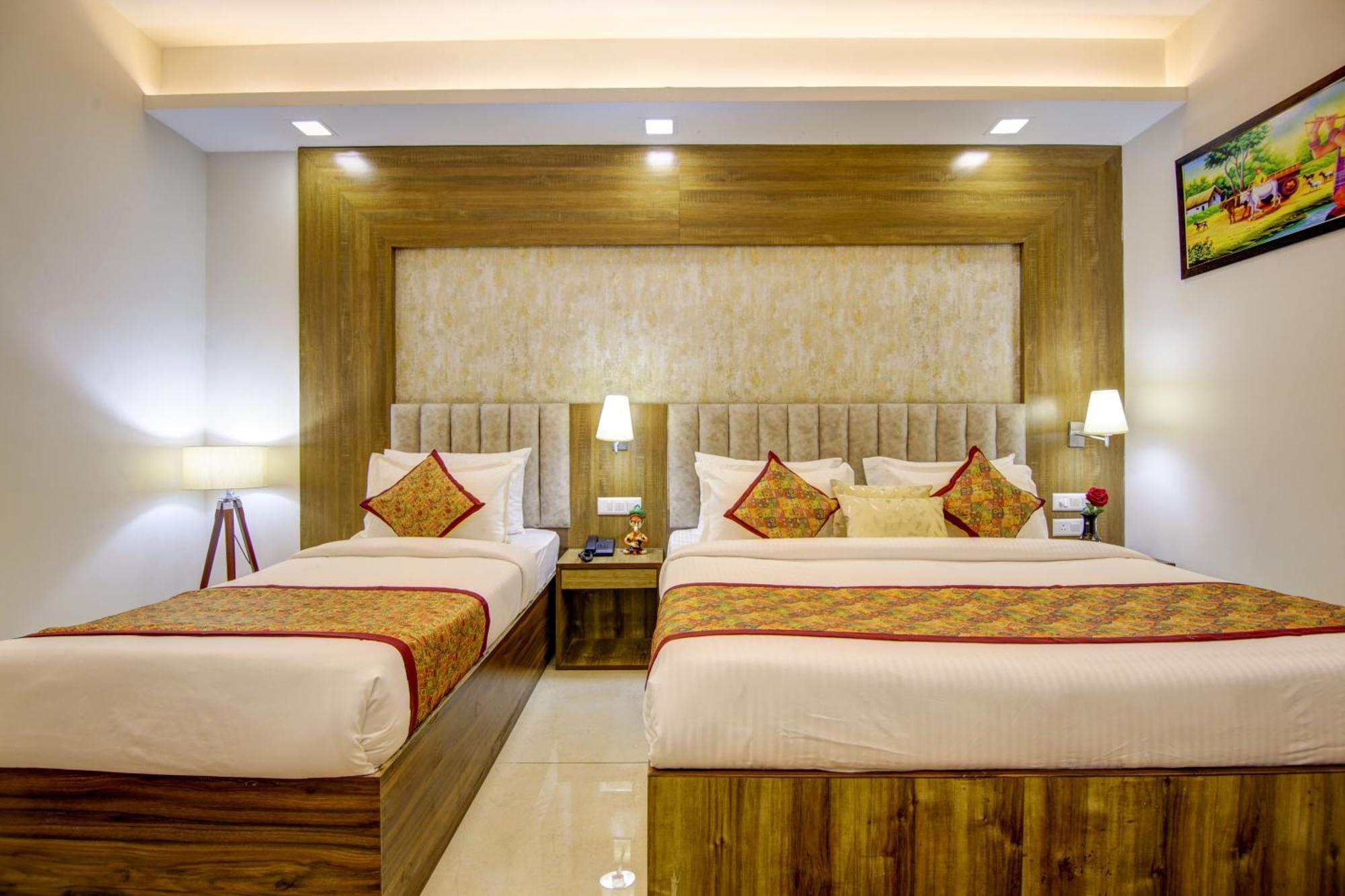 Hotel Deluxe Stay Inn - Near Delhi Airport 新德里 外观 照片