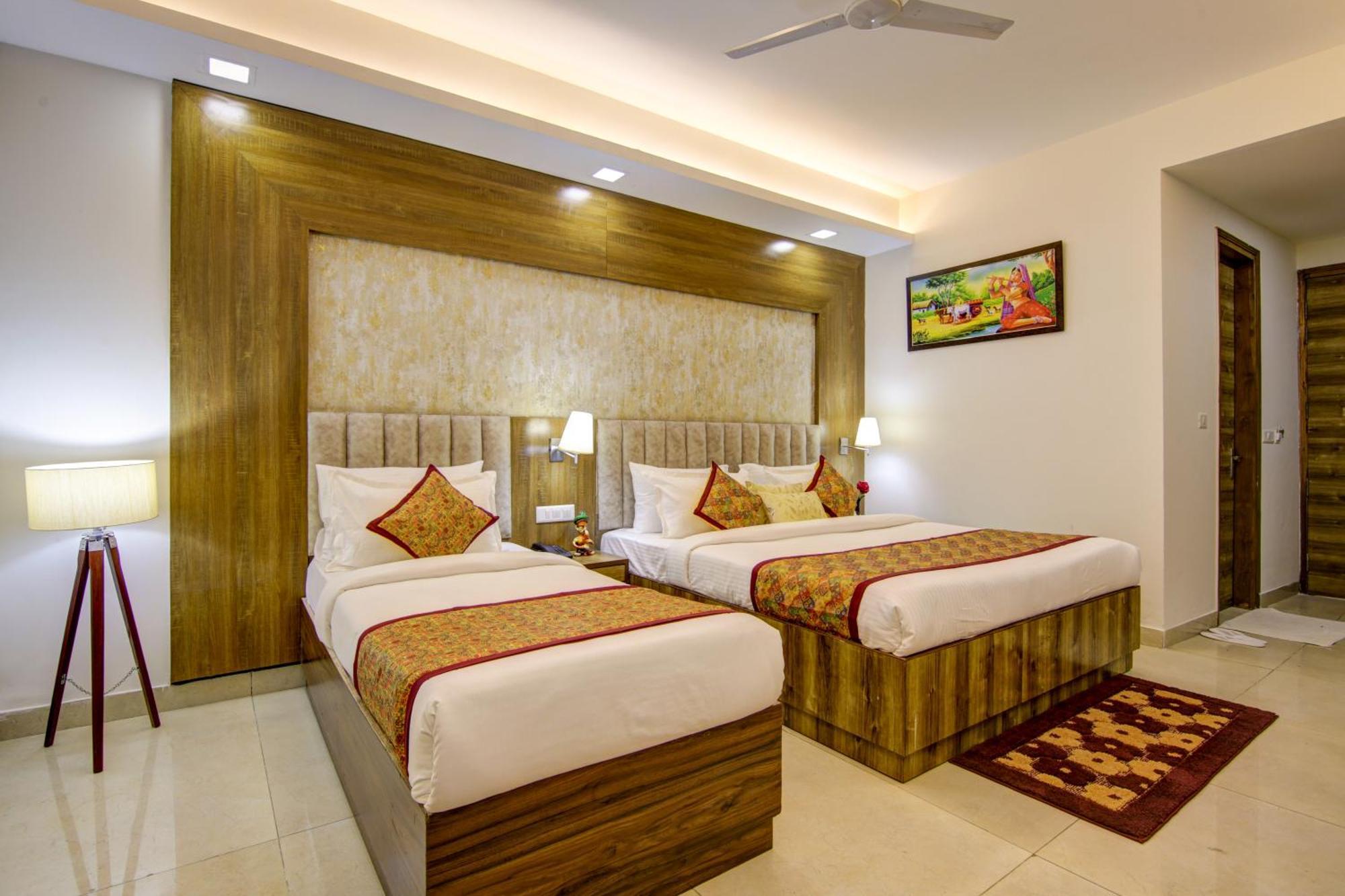 Hotel Deluxe Stay Inn - Near Delhi Airport 新德里 外观 照片